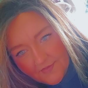 Meet your Posher, Christy